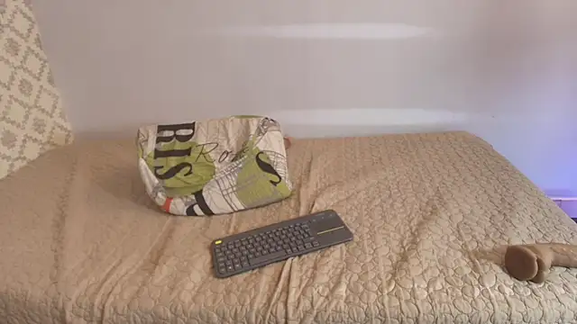 Chantal taylor  online show from 02/28/25, 06:20