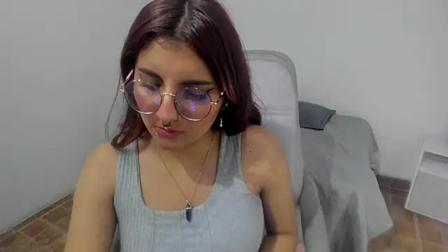 Snapshot of Alliccee chatting on 12/07/24, 11:29 Alliccee online show from 12/07/24, 11:29