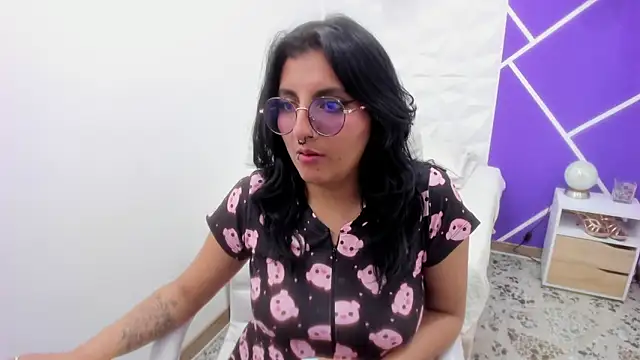 Snapshot of Alliccee chatting on 02/10/25, 10:30 Alliccee online show from 02/10/25, 10:30