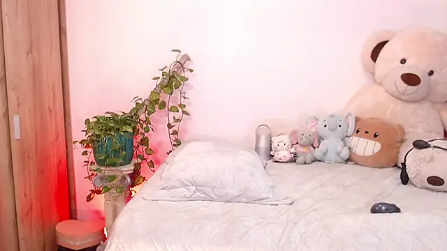 The queen of pleasure online show from 10/03/25, 04:53