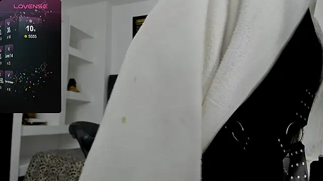 MattRodriguez9 online show from 03/21/25, 04:29