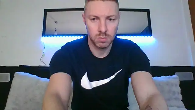 Snapshot of Fit4fun24 chatting on 03/06/26, 06:37 Fit4fun24 online show from 03/06/26, 06:37