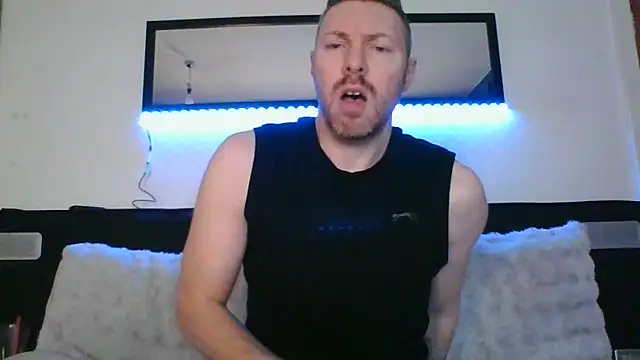 Snapshot of Fit4fun24 chatting on 03/13/26, 06:25 Fit4fun24 online show from 03/13/26, 06:25