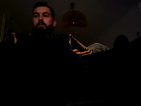 Snapshot of Leonormaldick chatting on 10/20/25, 09:37 Leonormaldick online show from 10/20/25, 09:37