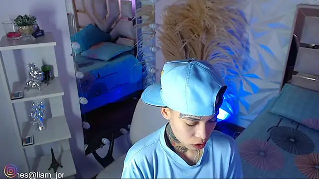 Jonesliam23 online show from 02/25/26, 08:18