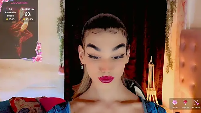 Snapshot of the-horus-girl chatting on 07/10/26, 01:54 the-horus-girl online show from 07/10/26, 01:54
