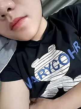  Attractivegirl33 online show from 09/28/25, 08:58