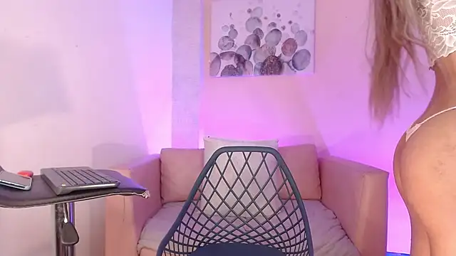 LittleButterfly19 online show from 01/18/25, 04:37