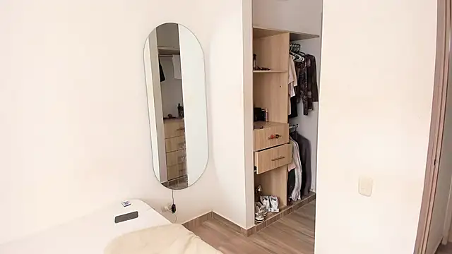 rose scottt online show from 01/15/26, 03:38