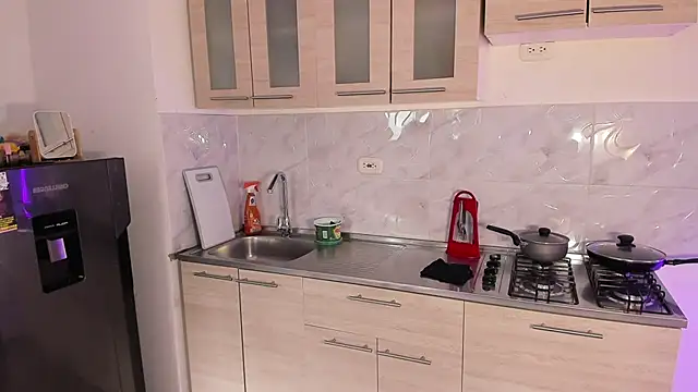 rose scottt online show from 02/01/26, 04:49