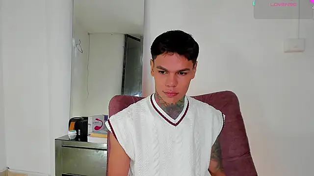 Jordyrodriiguez online show from 10/14/25, 01:12