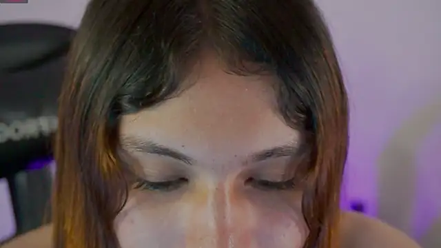 Snapshot of xofix chatting on 12/27/24, 12:56 xofix online show from 12/27/24, 12:56