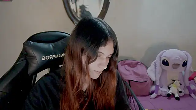 Snapshot of xofix chatting on 03/19/25, 12:04 xofix online show from 03/19/25, 12:04