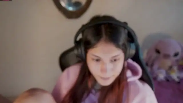 Snapshot of xofix chatting on 03/20/25, 08:19 xofix online show from 03/20/25, 08:19