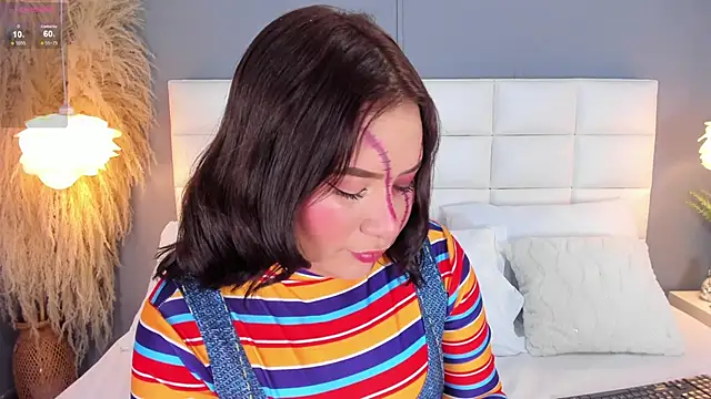 HannaKarson online show from 10/31/25, 11:33