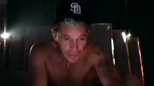 Snapshot of FrankieKentucky chatting on 07/30/26, 07:07 FrankieKentucky online show from 07/30/26, 07:07