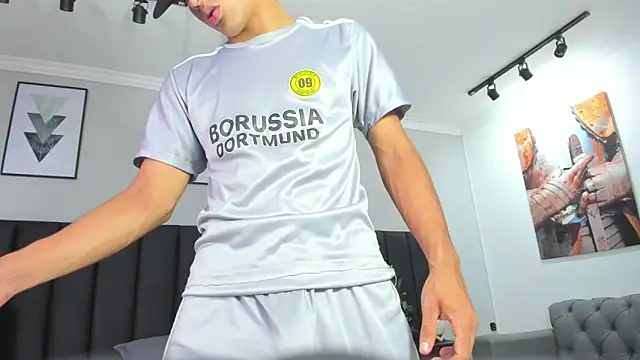 ANGEL NICOLAS online show from 01/12/25, 12:39