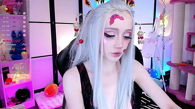 LilithLin online show from 03/30/26, 06:42