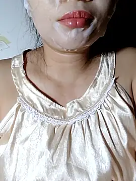 Snapshot of _Mira_69_ chatting on 06/09/26, 03:12 Mira 69 online show from 06/09/26, 03:12