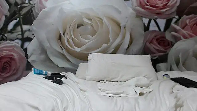 Snapshot of Sexysilverfoxxx chatting on 12/02/24, 06:32 Sexysilverfoxxx online show from 12/02/24, 06:32