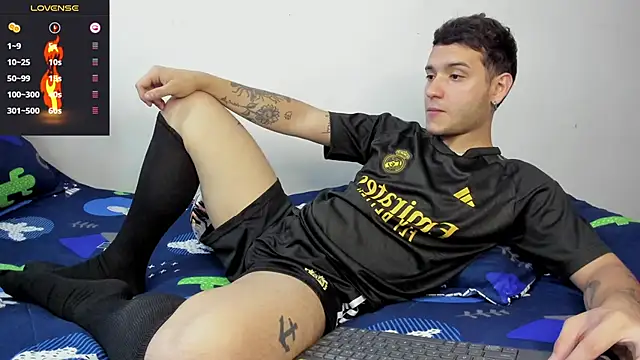 Noha white online show from 01/07/25, 07:17