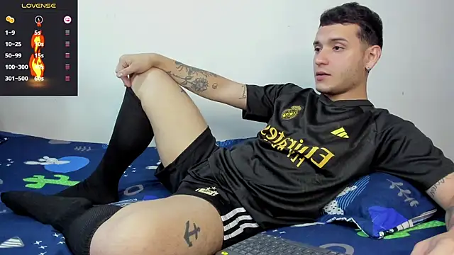 Noha white online show from 01/19/25, 05:49