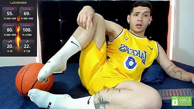 Noha white online show from 11/21/25, 07:12