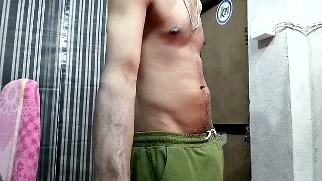 Snapshot of Its_sunny_24 chatting on 01/08/25, 04:00 Its sunny 24 online show from 01/08/25, 04:00