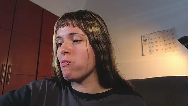 NEXT DOOR GIRL  online show from 10/31/25, 02:29