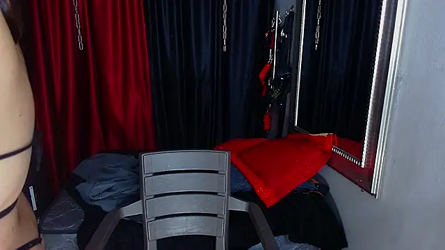 AvaLusty online show from 01/31/25, 11:13