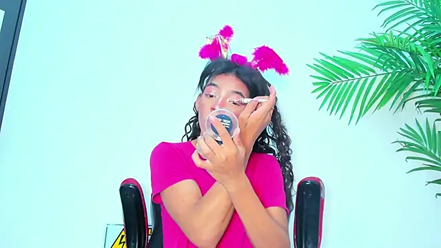 Briyit Doll online show from 01/30/25, 03:44