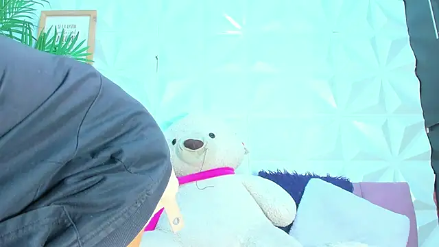 Briyit Doll online show from 10/17/25, 03:03