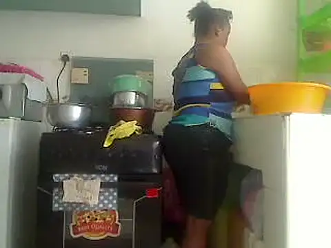 Snapshot of browndolly12 chatting on 01/23/25, 09:08 browndolly12 online show from 01/23/25, 09:08