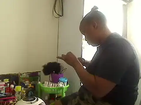 Snapshot of browndolly12 chatting on 03/09/25, 11:03 browndolly12 online show from 03/09/25, 11:03