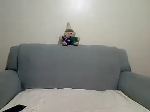 Snapshot of browndolly12 chatting on 03/19/25, 02:02 browndolly12 online show from 03/19/25, 02:02