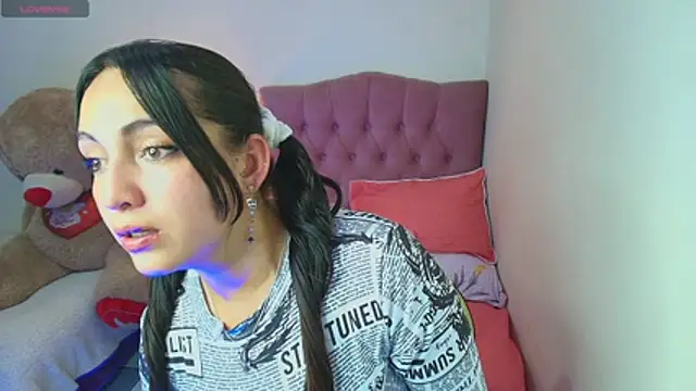 sofiasex99 online show from 06/10/26, 09:03