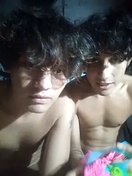 pedrodavid  online show from 12/05/25, 01:14