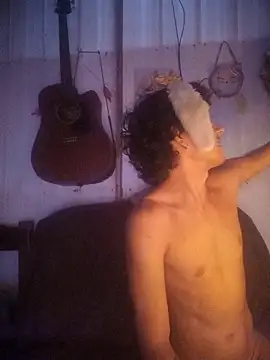 pedrodavid  online show from 12/21/25, 11:45