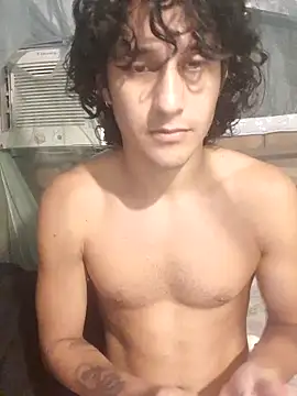 Snapshot of pedrodavid_ chatting on 05/14/26, 01:45 pedrodavid online show from 05/14/26, 01:45