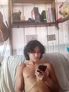 Snapshot of pedrodavid_ chatting on 07/17/26, 06:02 pedrodavid online show from 07/17/26, 06:02