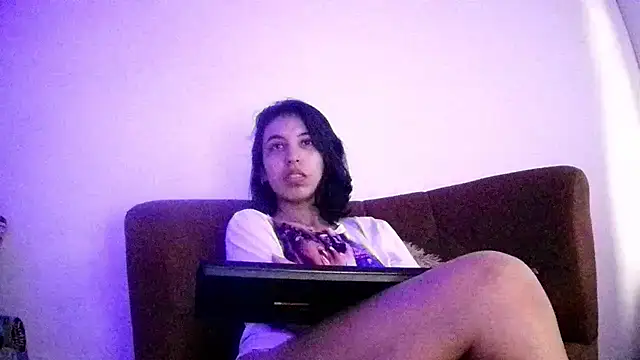 Snapshot of mina_smith1 chatting on 04/19/26, 03:22 mina smith1 online show from 04/19/26, 03:22