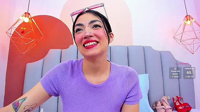 Snapshot of ThailyCherry chatting on 02/04/25, 07:33 ThailyCherry online show from 02/04/25, 07:33