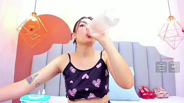 Snapshot of ThailyCherry chatting on 02/07/25, 07:17 ThailyCherry online show from 02/07/25, 07:17