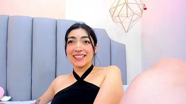 Snapshot of ThailyCherry chatting on 02/26/25, 01:21 ThailyCherry online show from 02/26/25, 01:21