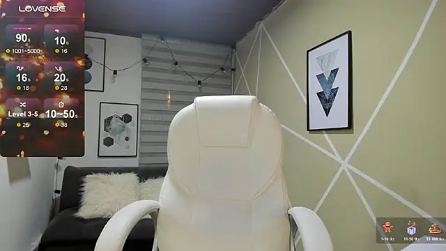 Enma  clark online show from 12/22/25, 04:09