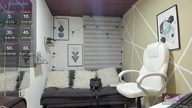 Enma  clark online show from 03/09/26, 04:05