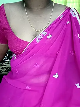 Snapshot of tamil_subha69 chatting on 02/20/25, 04:39 tamil subha69 online show from 02/20/25, 04:39