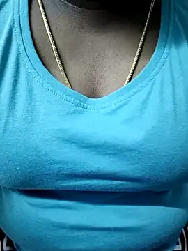 Snapshot of tamil_subha69 chatting on 02/12/26, 03:56 tamil subha69 online show from 02/12/26, 03:56