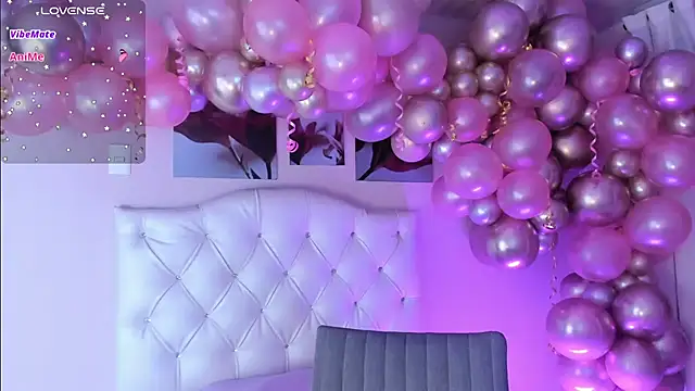 ellarosee  online show from 03/13/25, 10:43