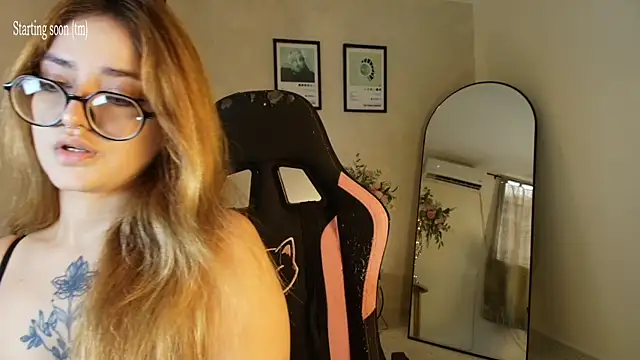 Snapshot of SweetJennaa chatting on 07/22/26, 11:07 SweetJennaa online show from 07/22/26, 11:07